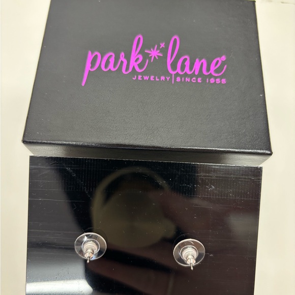 Park Lane Pearl Stud Earrings - Picture 3 of 8